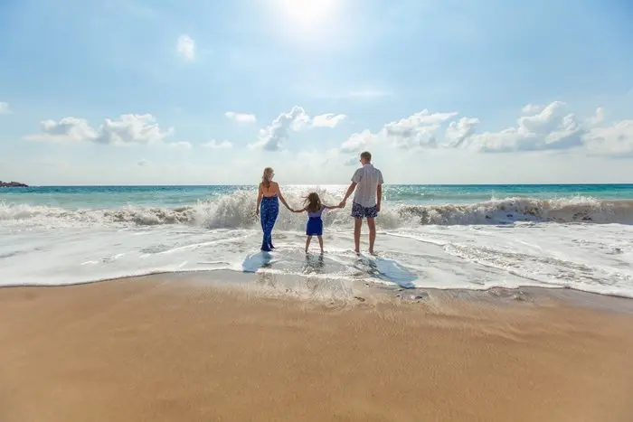 Tips to Save on Family Spring Break Travel